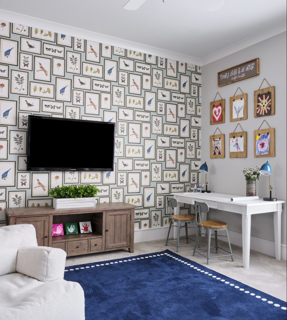 wallpaper family room