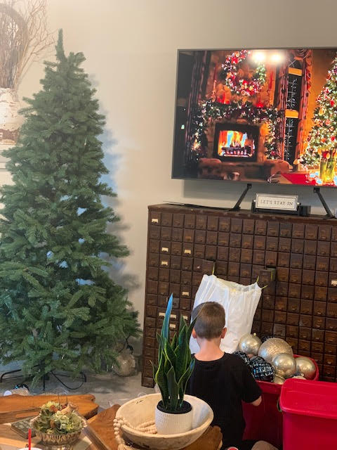 decorating Christmas tree