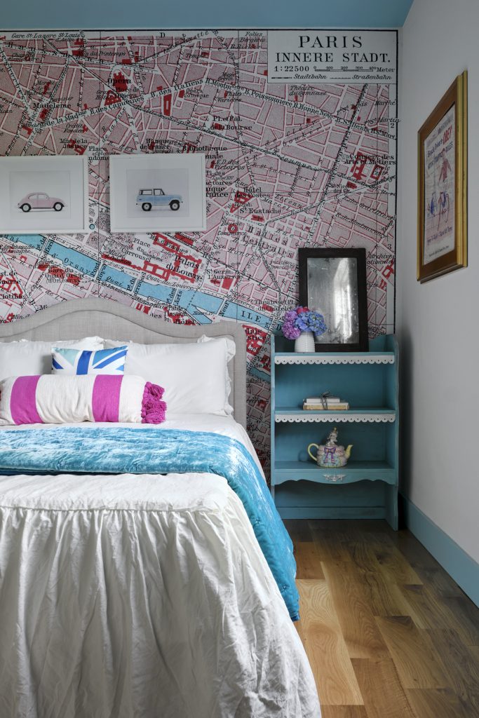 guest bedroom map wallpaper